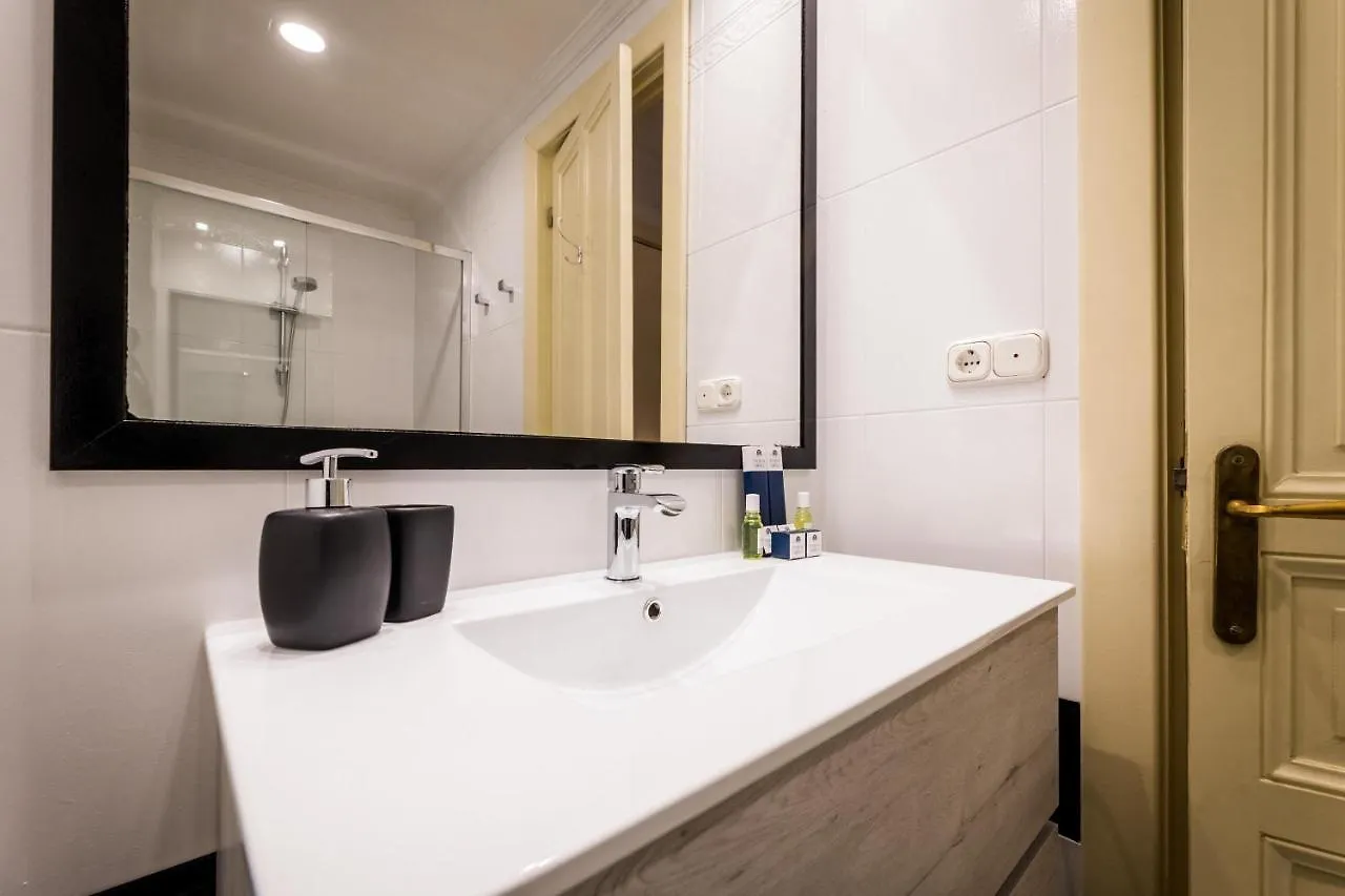 Arima Suite Apartment San Sebastián Spanien